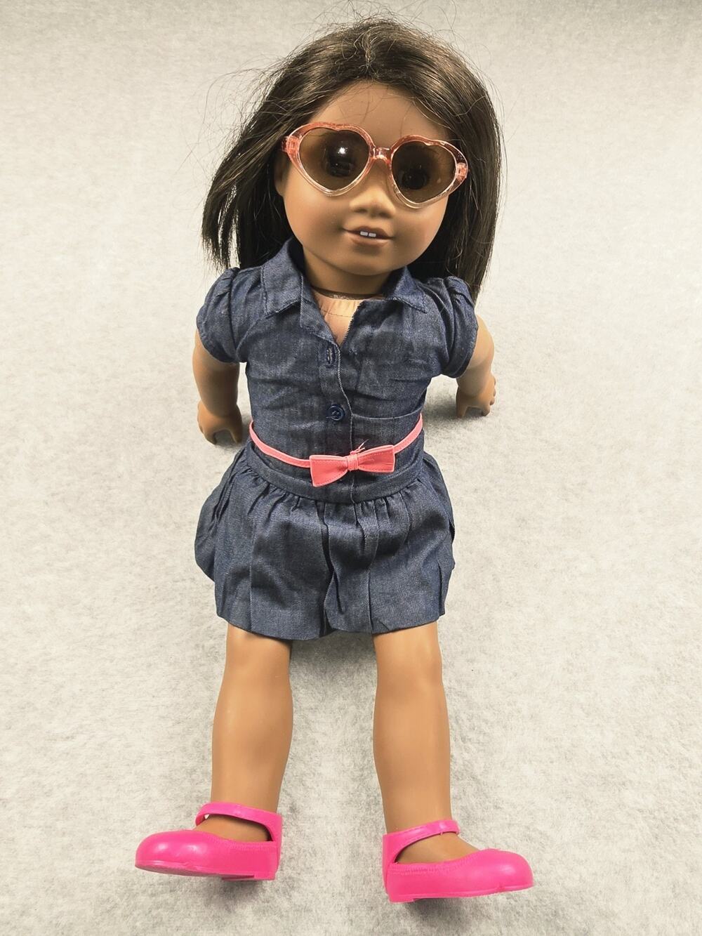 American Girl Doll Truly Me 47 Sonali Face Mold Denim Dress Sunglasses Shoes